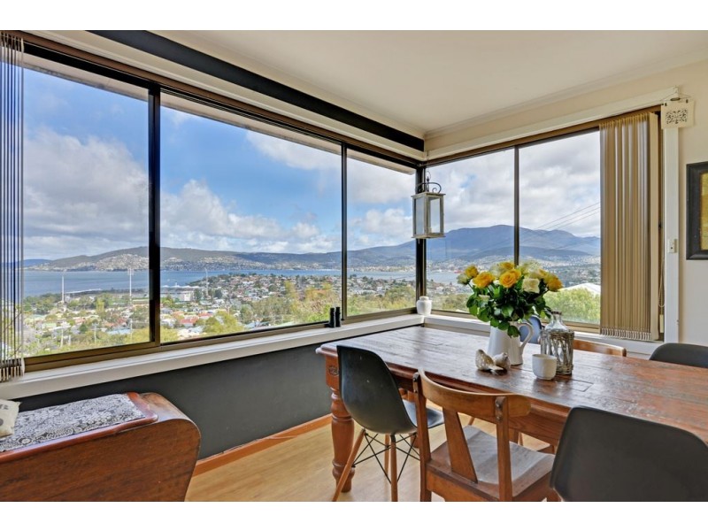 65 Beach Street, Bellerive TAS 7018