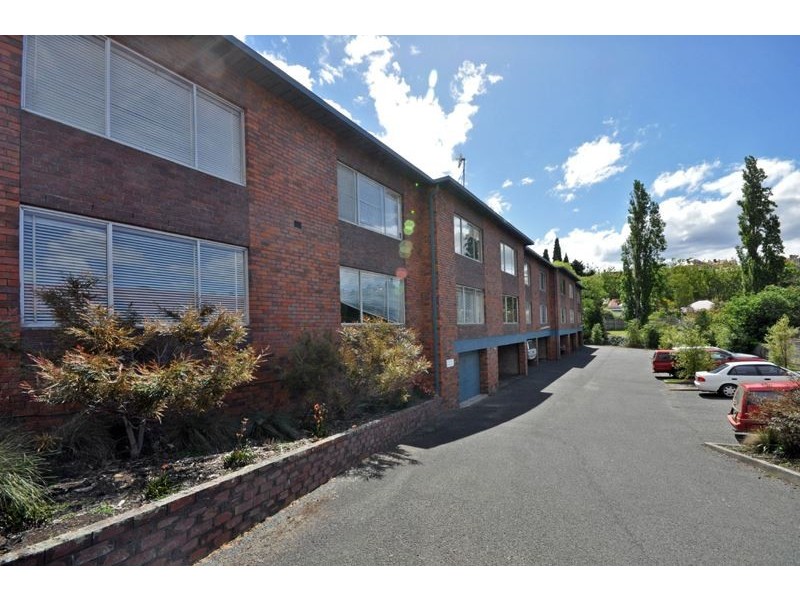 4/52 Queen Street, Sandy Bay TAS 7005