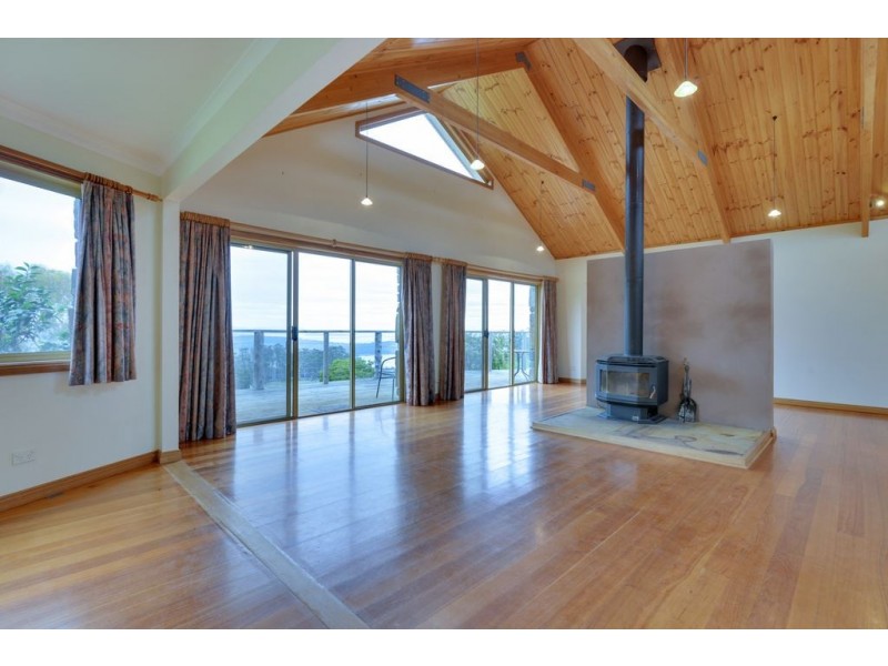 336 Sugarloaf Road, Carlton River TAS 7173