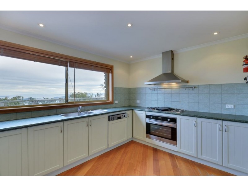 336 Sugarloaf Road, Carlton River TAS 7173