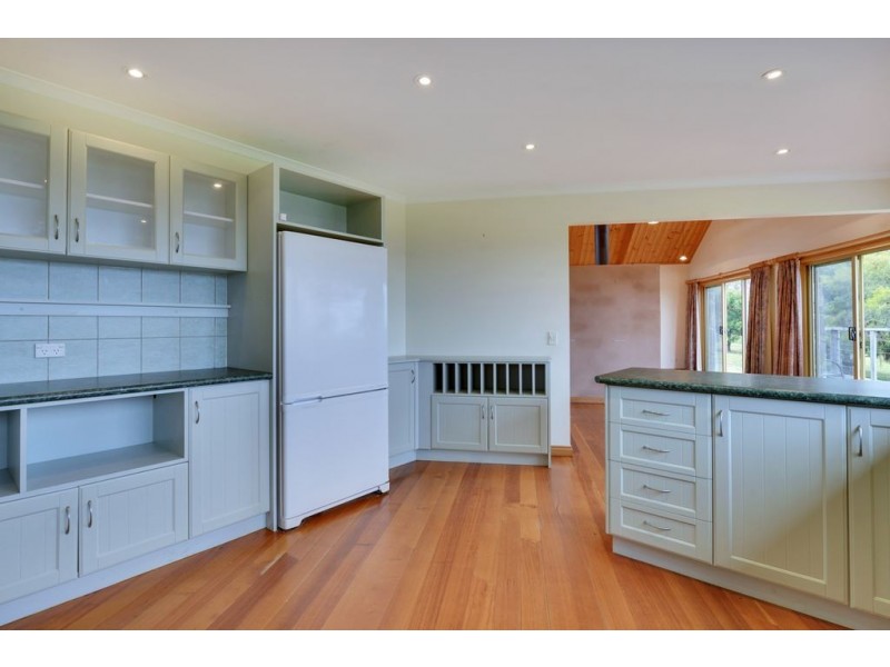 336 Sugarloaf Road, Carlton River TAS 7173