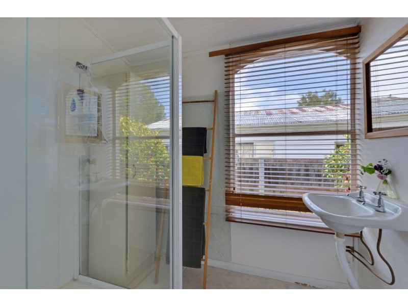 8 Gourlay Street, Blackmans Bay TAS 7052