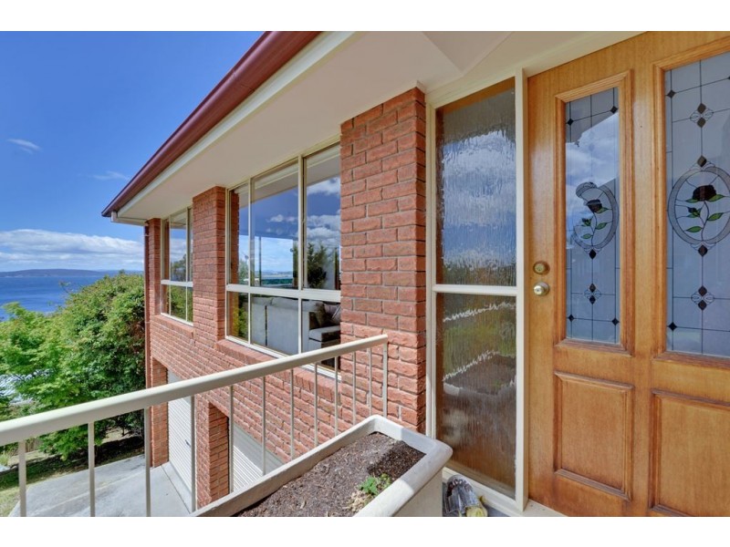52 Coolamon Road, Taroona TAS 7053