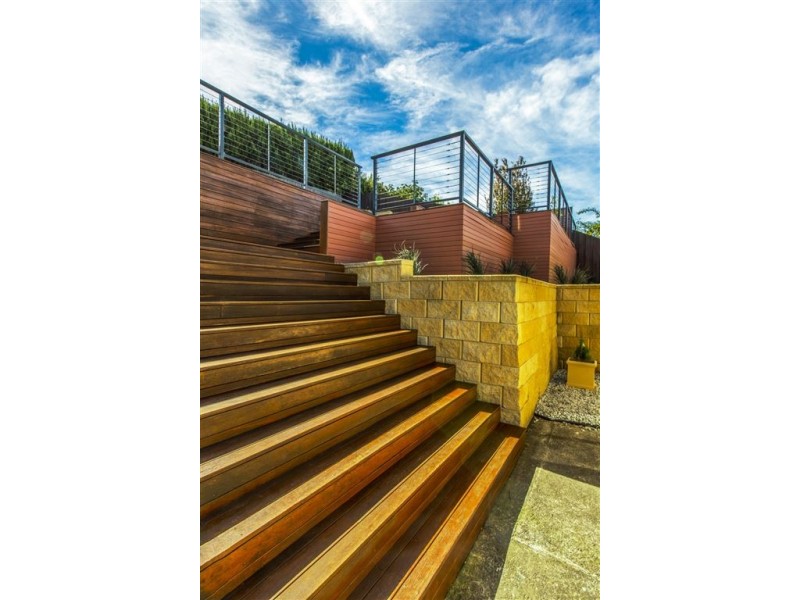 6 Norfolk Crescent, Sandy Bay TAS 7005