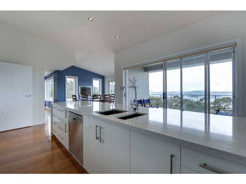 13 Hakea Drive, Tolmans Hill TAS 7007