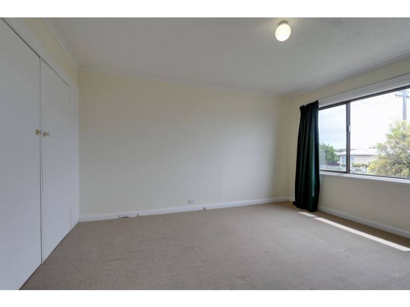 1/16 Kenbrae Avenue, Glenorchy TAS 7010