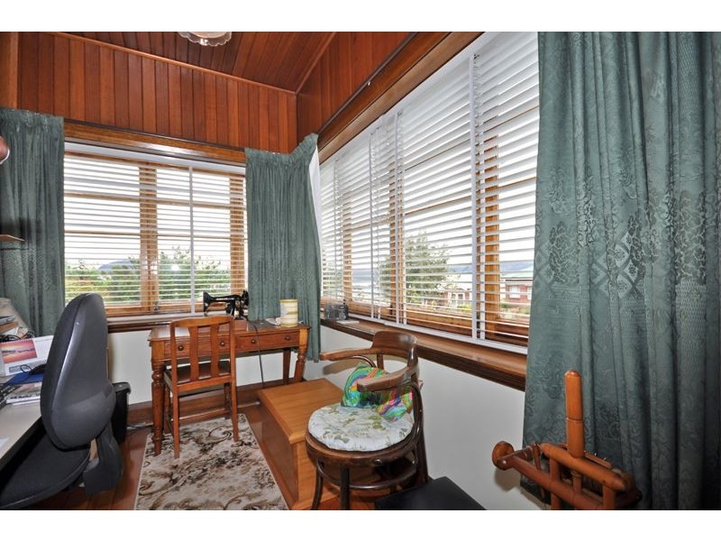 80 Giblin Street, Lenah Valley TAS 7008
