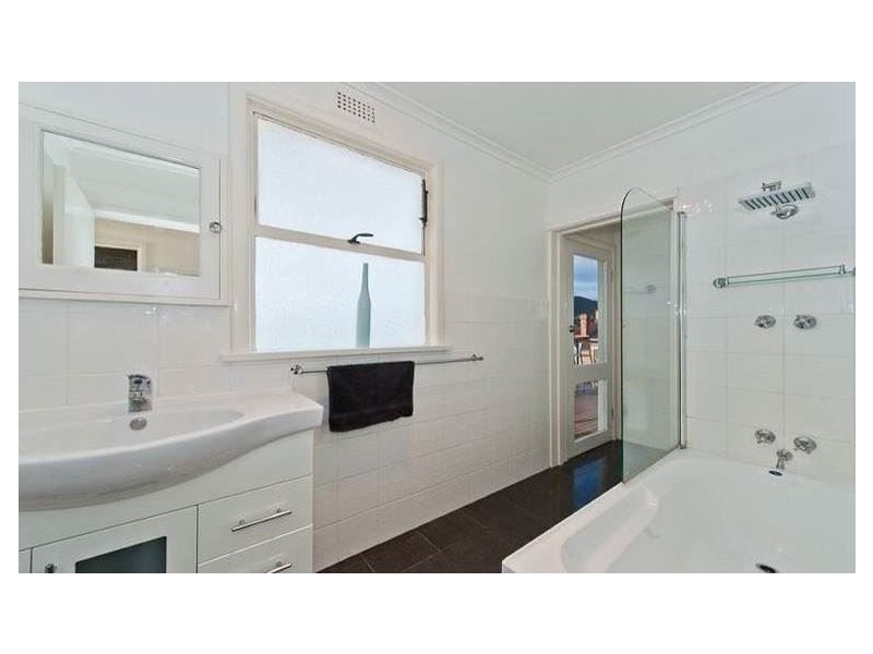 2 Prospect Place, West Hobart TAS 7000