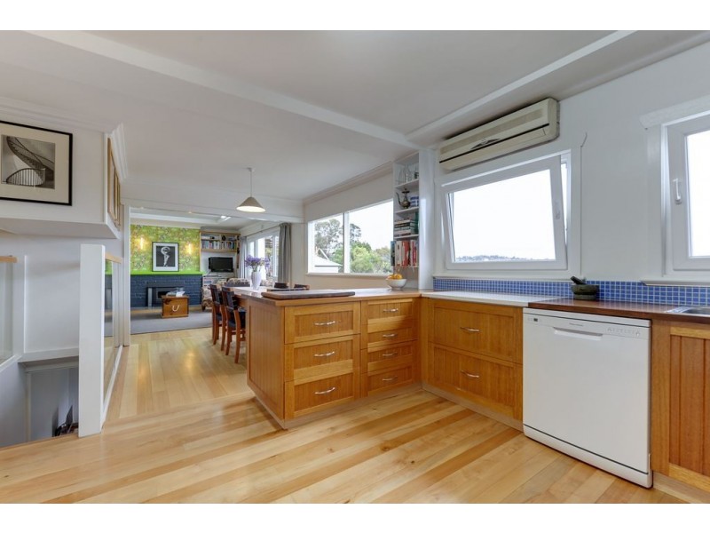 5 Rosehill Crescent, Lenah Valley TAS 7008