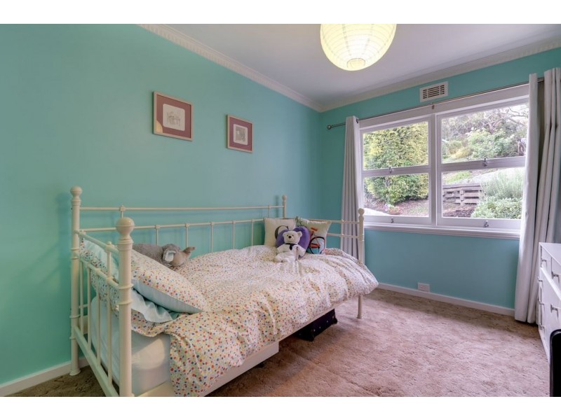 5 Rosehill Crescent, Lenah Valley TAS 7008