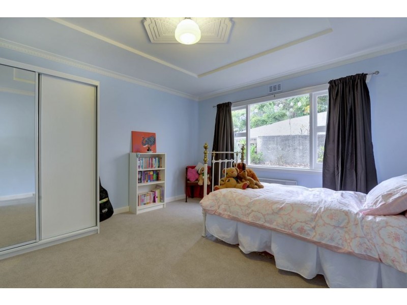 5 Rosehill Crescent, Lenah Valley TAS 7008