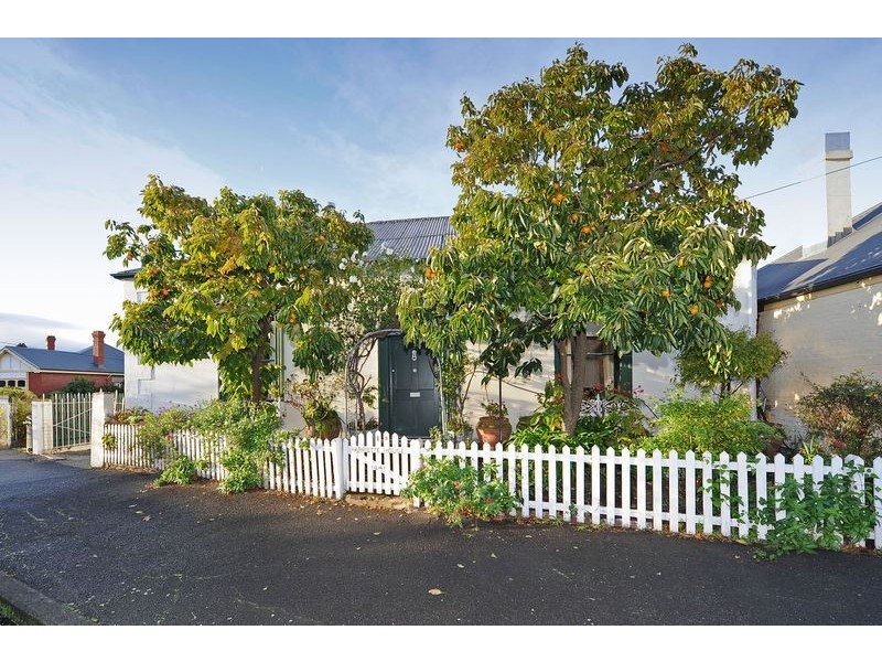 19 Waterloo Crescent, Battery Point TAS 7004