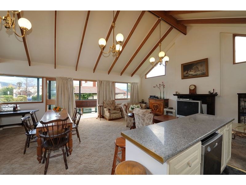 19 Waterloo Crescent, Battery Point TAS 7004