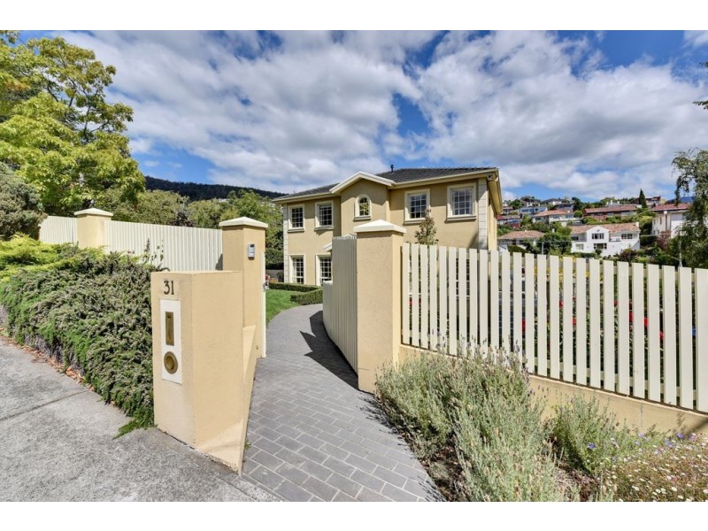 31 Lipscombe Avenue, Sandy Bay TAS 7005