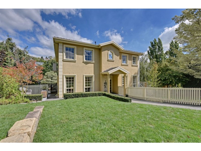 31 Lipscombe Avenue, Sandy Bay TAS 7005