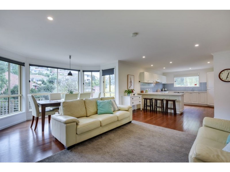 31 Lipscombe Avenue, Sandy Bay TAS 7005