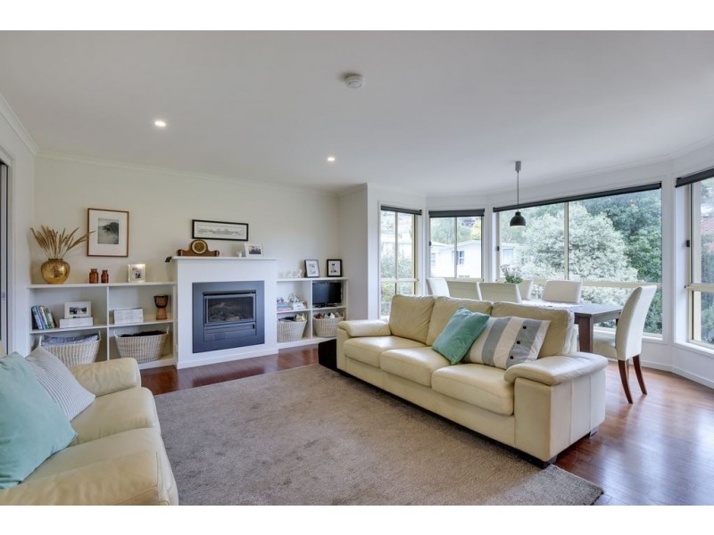 31 Lipscombe Avenue, Sandy Bay TAS 7005
