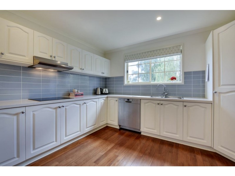 31 Lipscombe Avenue, Sandy Bay TAS 7005