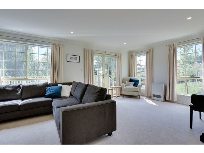 31 Lipscombe Avenue, Sandy Bay TAS 7005
