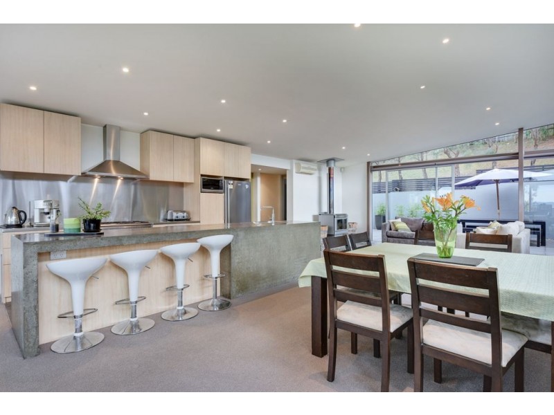 18 Coolamon Road, Taroona TAS 7053