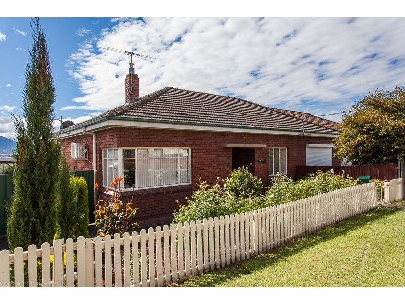 2/1 Leonard Avenue, Moonah TAS 7009
