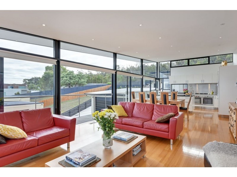 700 Oceana Drive, Tranmere TAS 7018