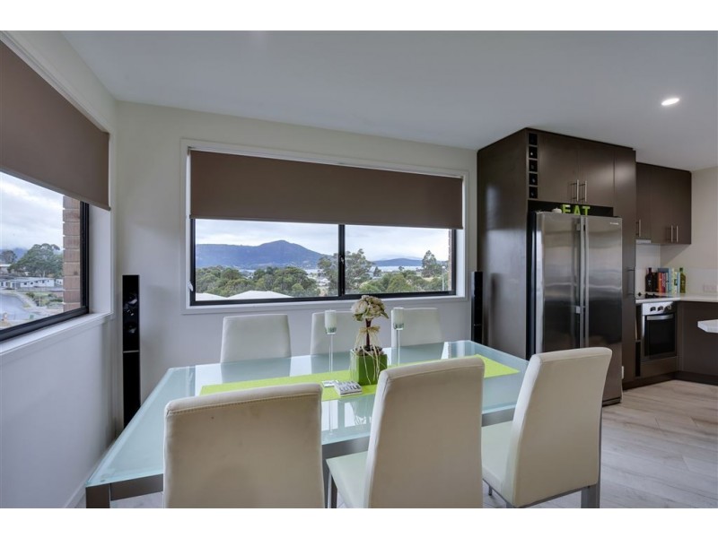 2/49 Branscombe Road, Claremont TAS 7011