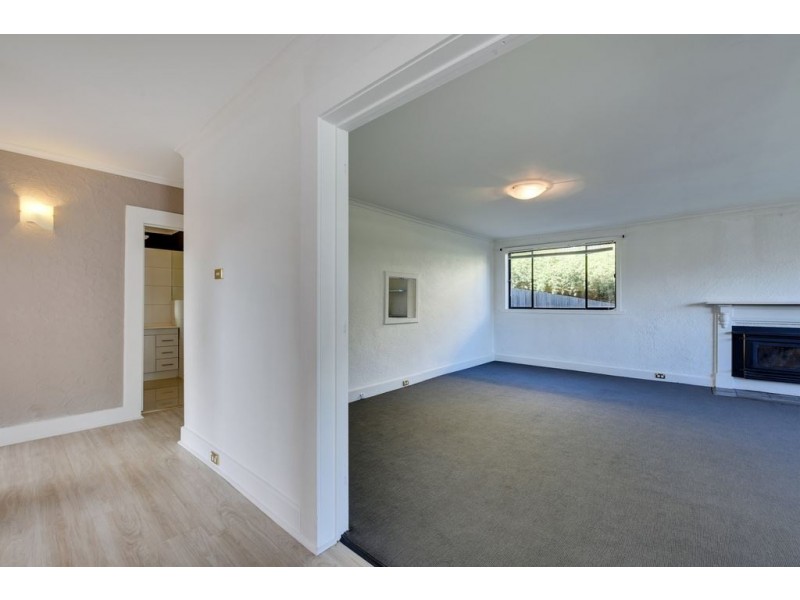 252 East Derwent Highway, Lindisfarne TAS 7015