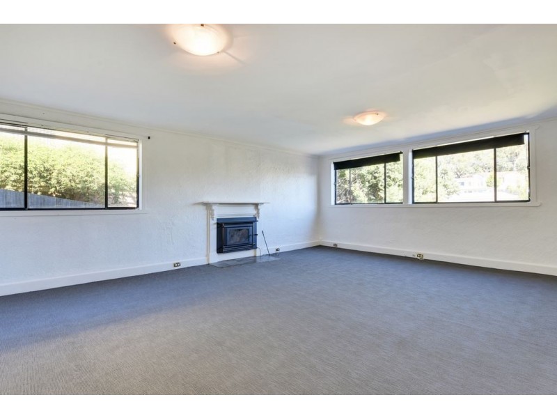 252 East Derwent Highway, Lindisfarne TAS 7015