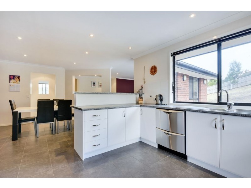 23 Dumbarton Drive, Geilston Bay TAS 7015