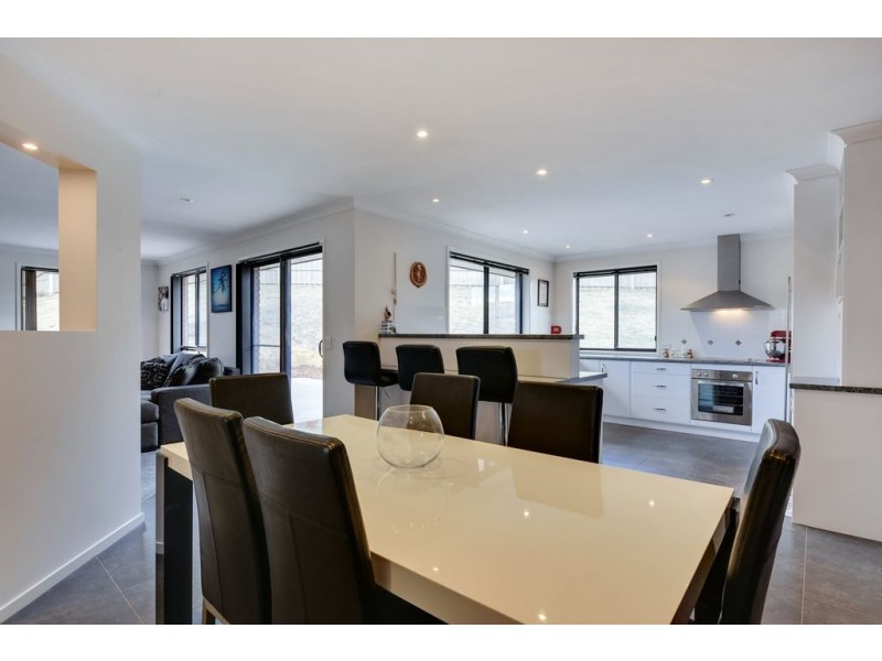 23 Dumbarton Drive, Geilston Bay TAS 7015