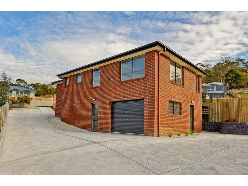 1/14 Glenfern Street, Howrah TAS 7018