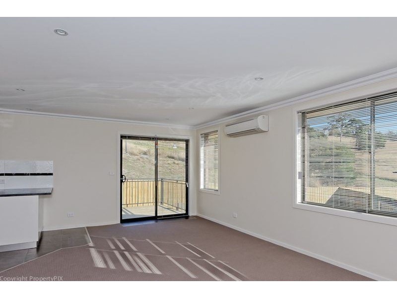 1/14 Glenfern Street, Howrah TAS 7018