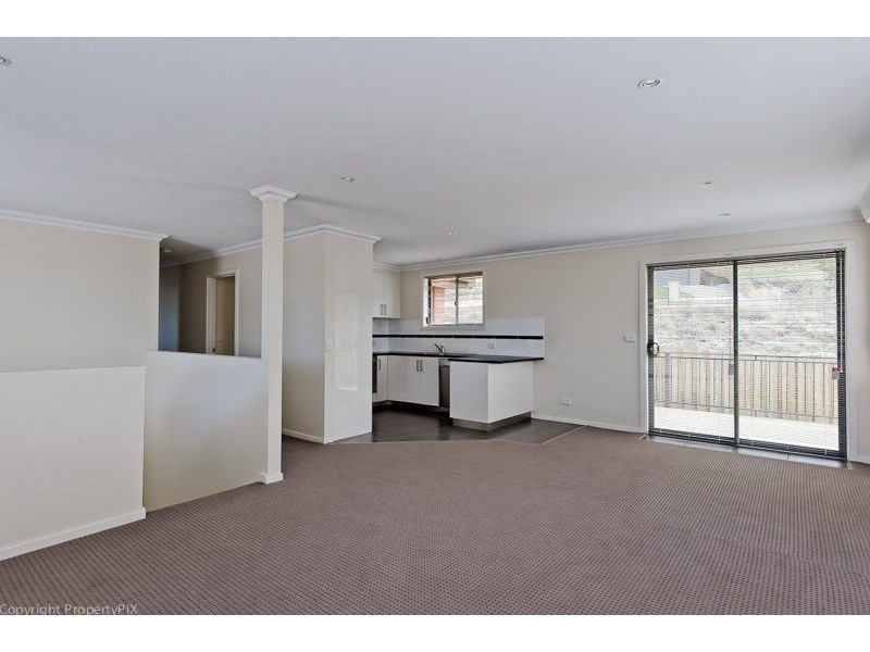 1/14 Glenfern Street, Howrah TAS 7018