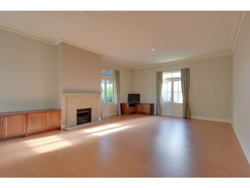 29 Flinders Esplanade, Taroona TAS 7053