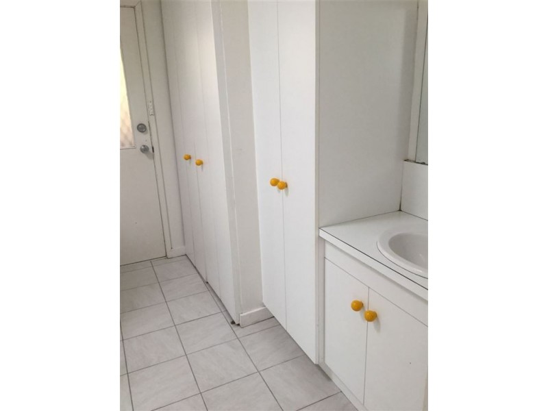 2/4 Amanda Cresent, Sandy Bay TAS 7005