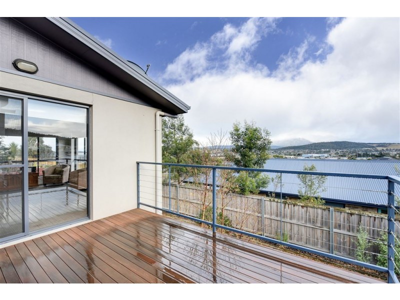 3/81-83 Oakdowns Parade, Oakdowns TAS 7019