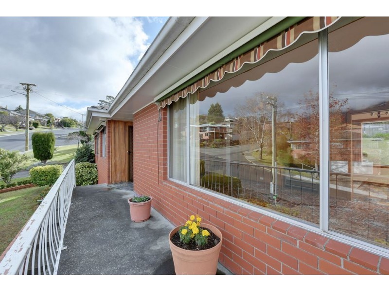 21 Girrabong Road, Lenah Valley TAS 7008
