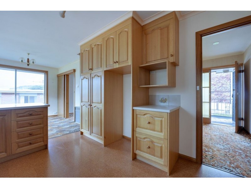 21 Girrabong Road, Lenah Valley TAS 7008