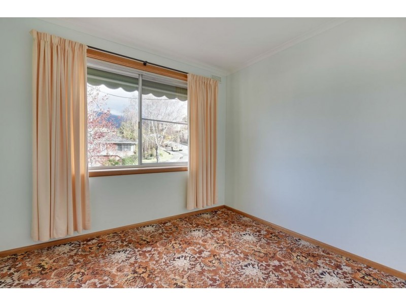 21 Girrabong Road, Lenah Valley TAS 7008
