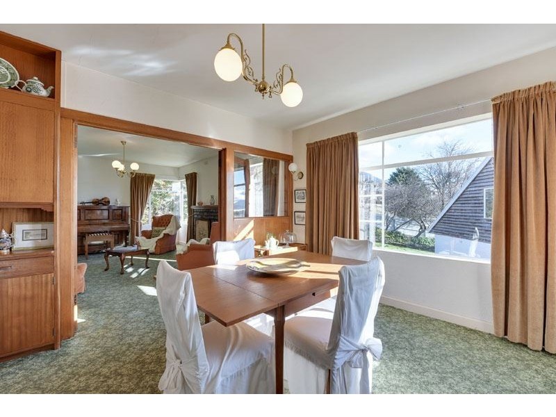 86 Waimea Avenue, Sandy Bay TAS 7005
