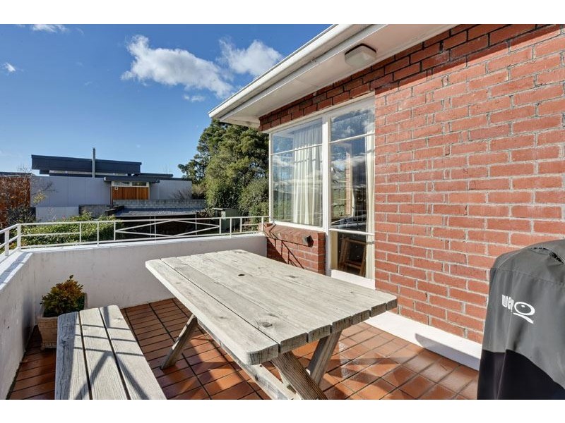 86 Waimea Avenue, Sandy Bay TAS 7005