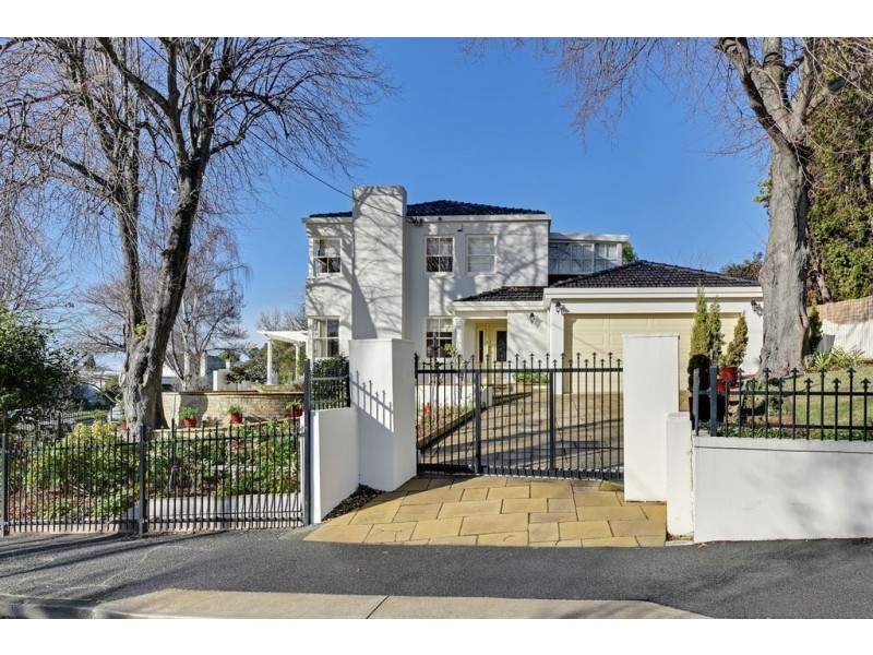1 Greystanes Place, Sandy Bay TAS 7005