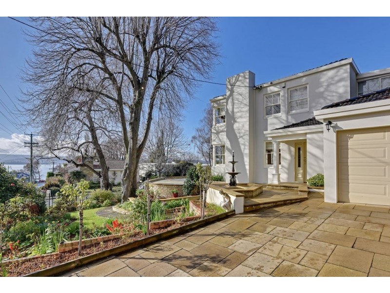 1 Greystanes Place, Sandy Bay TAS 7005