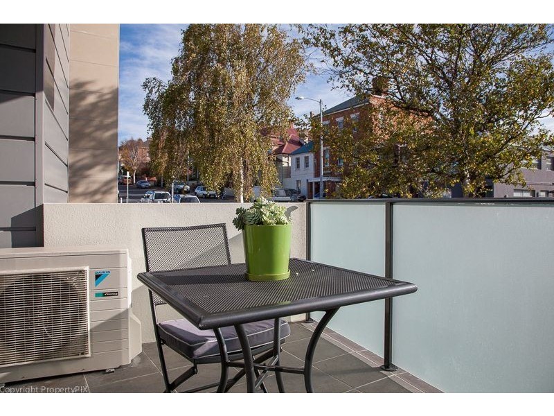 18/166 Bathurst Street, Hobart TAS 7000