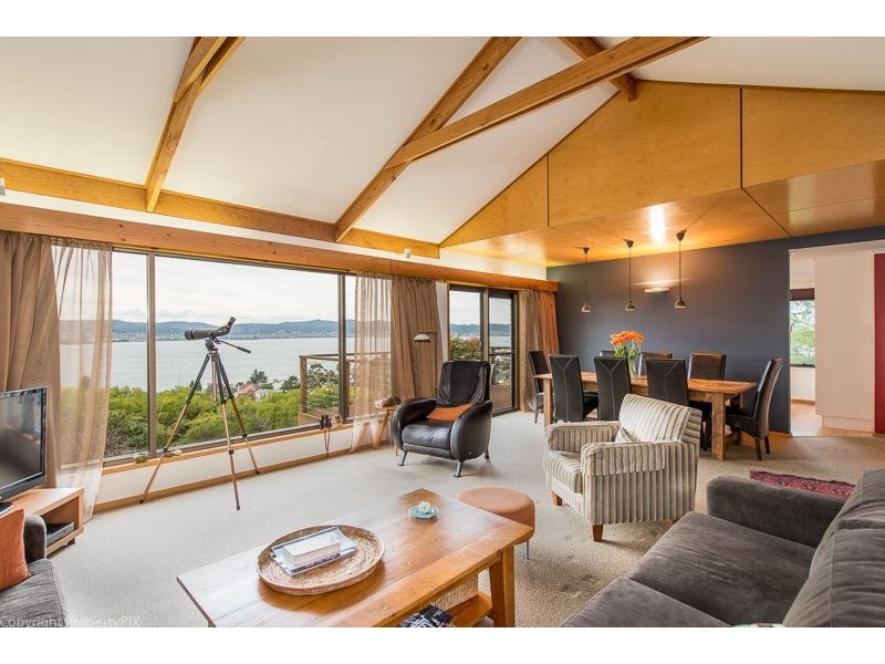 42 Red Chapel Avenue, Sandy Bay TAS 7005