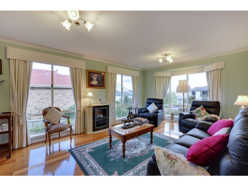 27 Natlee Crescent, Old Beach TAS 7017