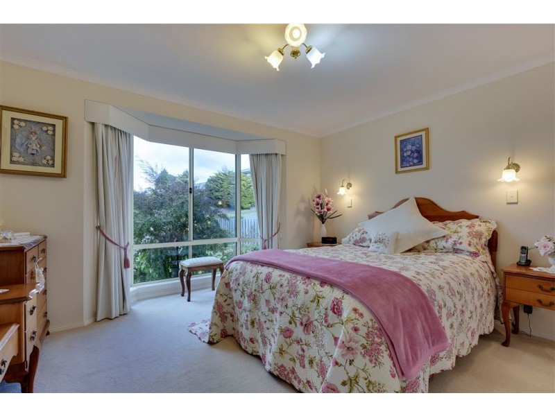 27 Natlee Crescent, Old Beach TAS 7017