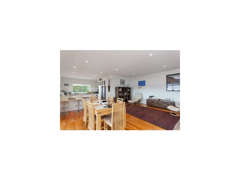 32 Spinnaker Crescent, Tranmere TAS 7018