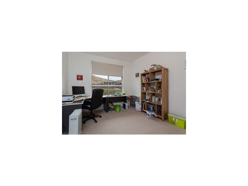 32 Spinnaker Crescent, Tranmere TAS 7018